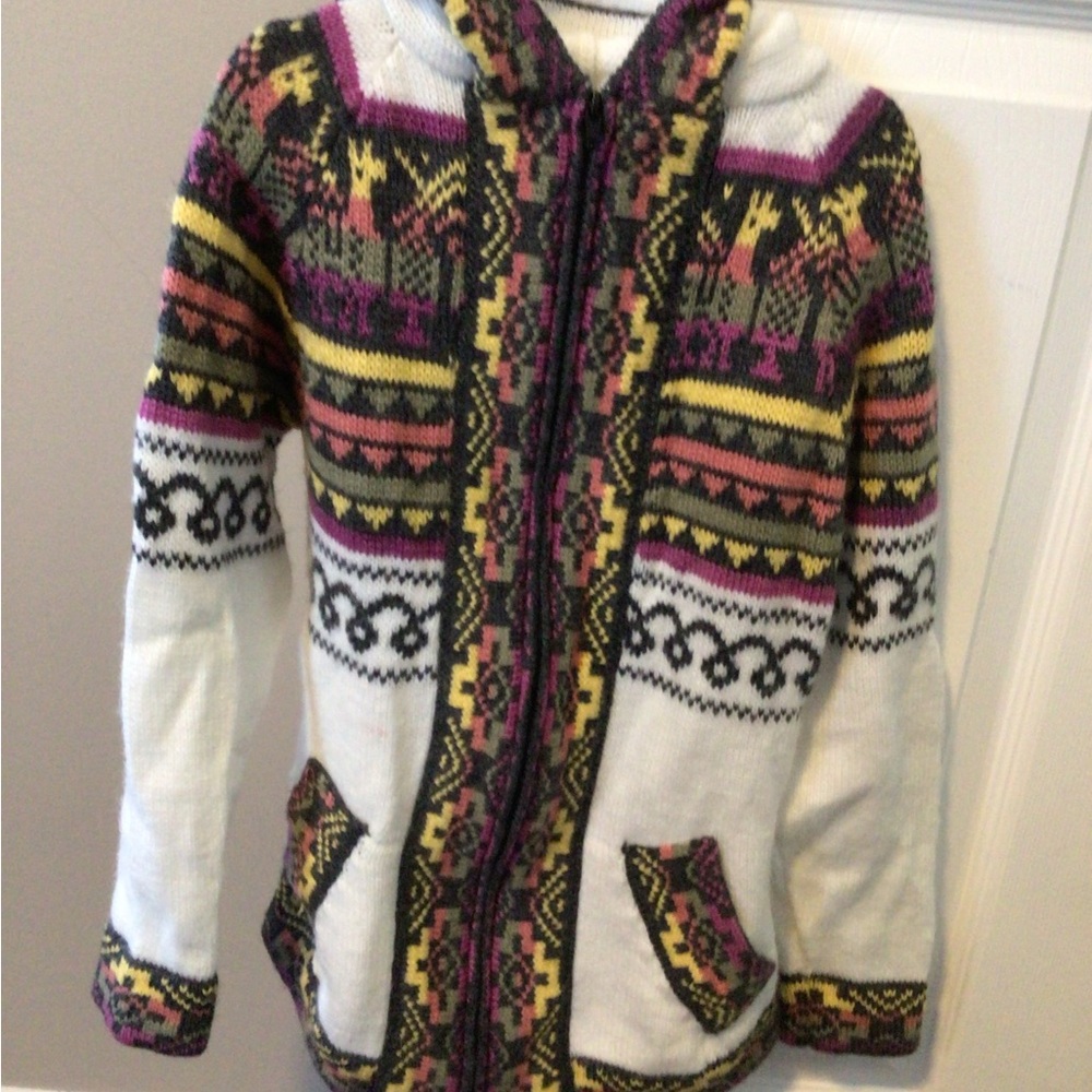 Girl’s sweater alpaca size 6
